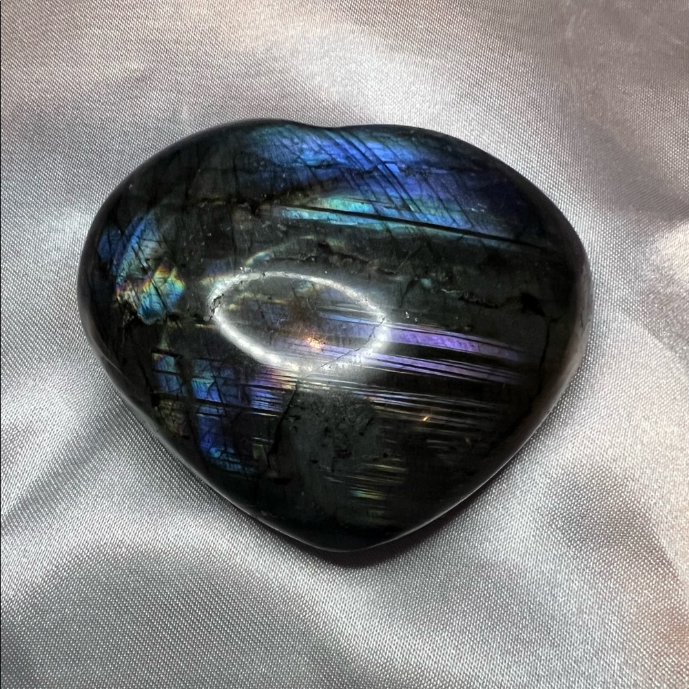 Large Labradorite Heart - Picture 2 of 4